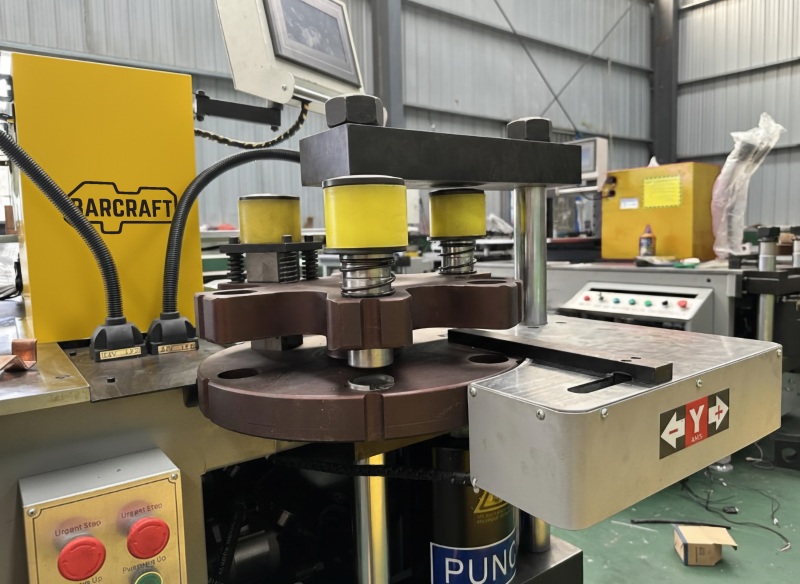 smg-barcraft-3000xa-pro-cnc-fully-automatic-busbar-processing-machine-08